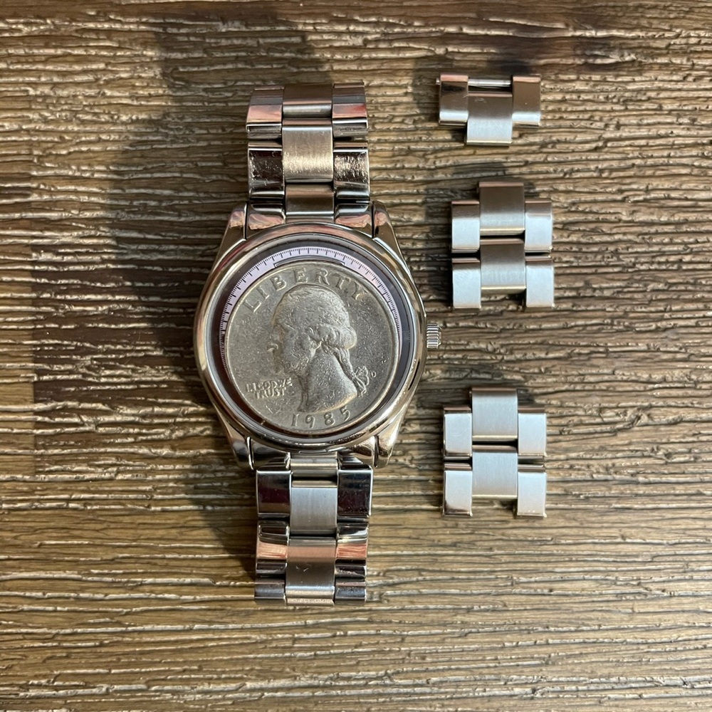 Micheal Kors Stainless Steel Watch - Picture 7 of 9